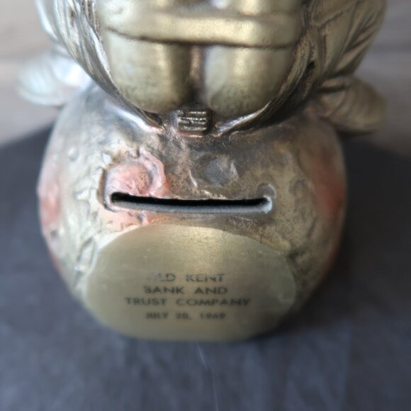 Vintage Astronaut Cast Metal Coin Bank "Man Sit and Wave on the Moon" July 1969 - Picture 10 of 12